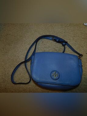 Tory Burch Cornflower Blue Pebbled Leather Crossbody with Logo Medallion